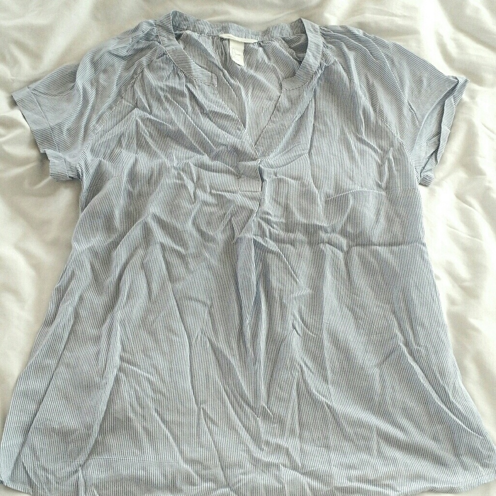 Oxford style maternity shirt